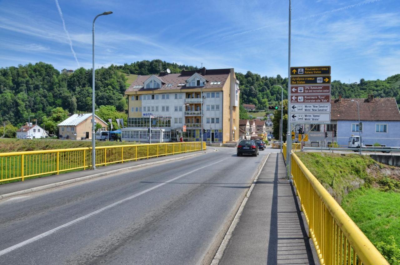Motel New Sanatron Bosanski Novi Eksteriør billede