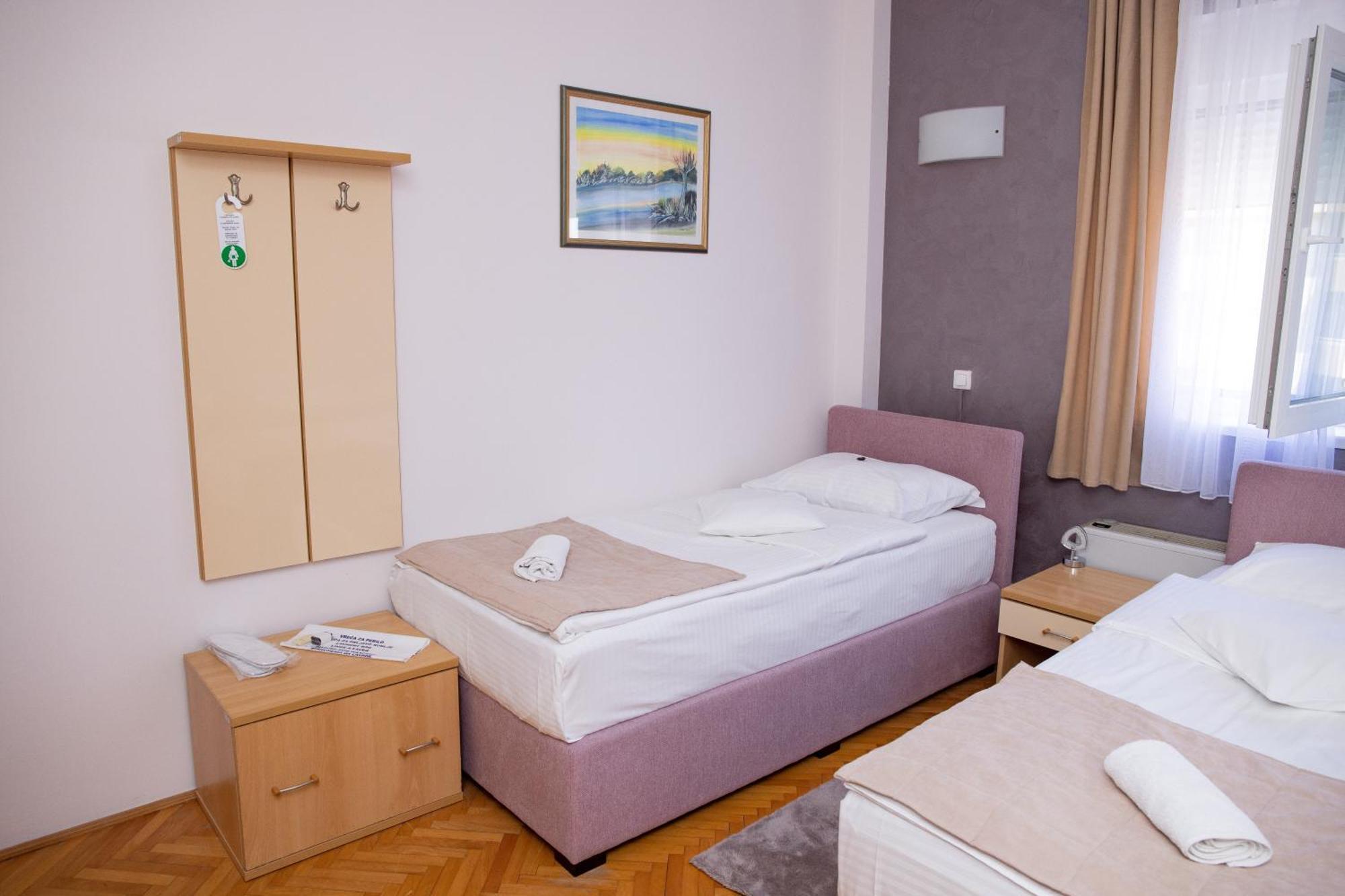 Motel New Sanatron Bosanski Novi Eksteriør billede