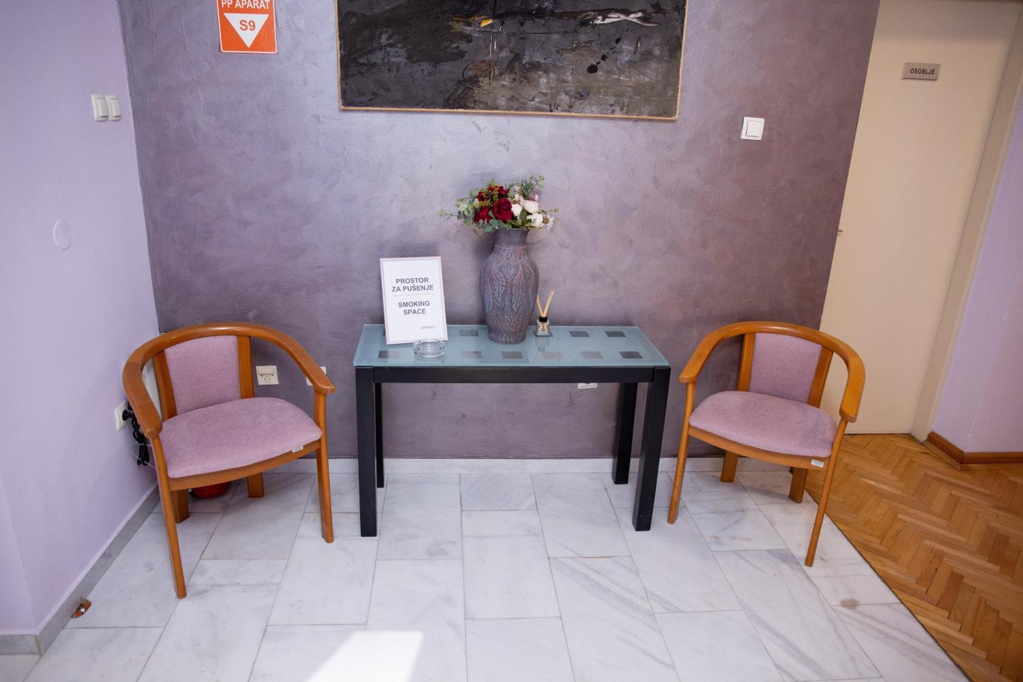 Motel New Sanatron Bosanski Novi Eksteriør billede