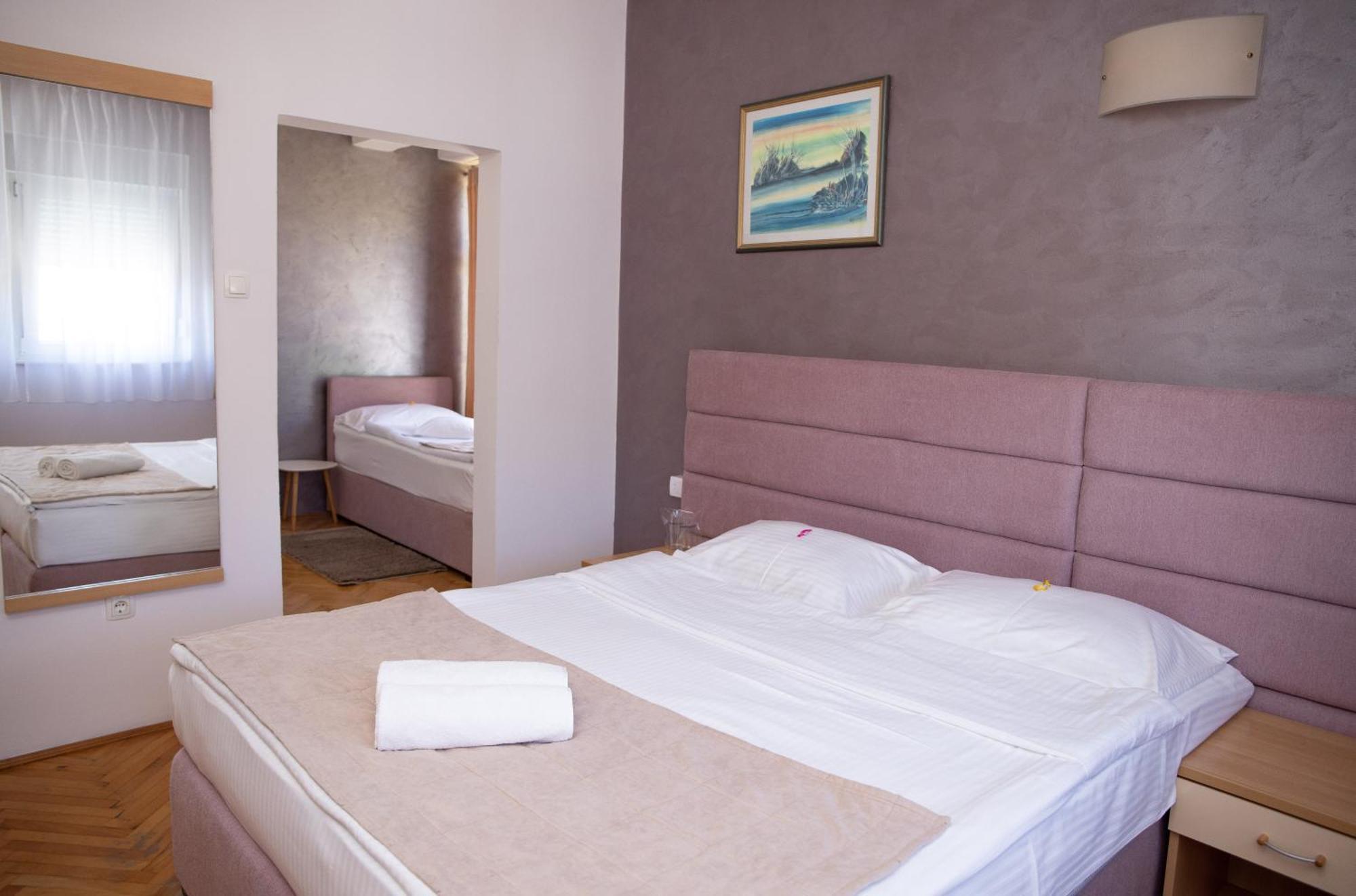 Motel New Sanatron Bosanski Novi Eksteriør billede