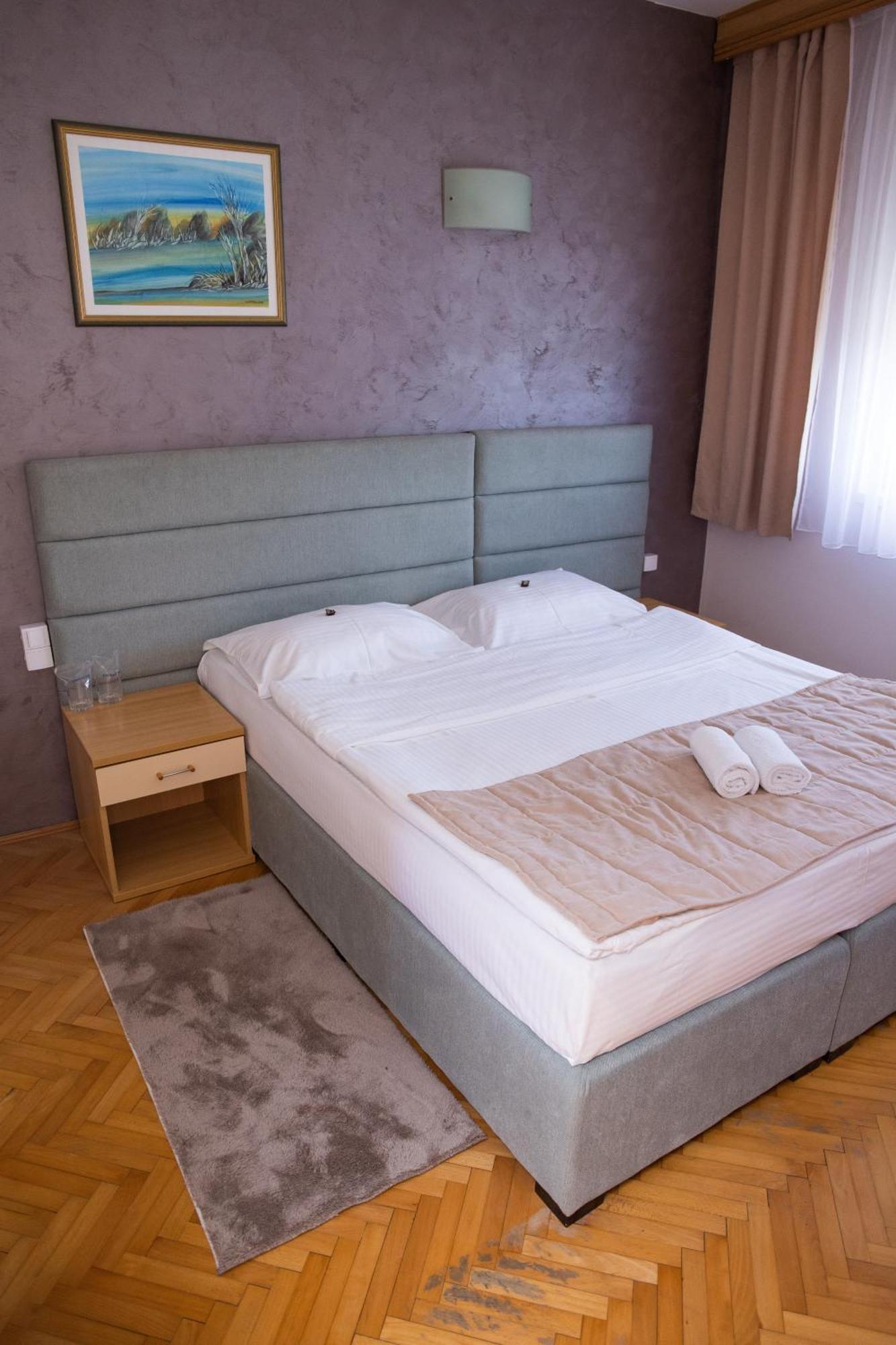 Motel New Sanatron Bosanski Novi Eksteriør billede