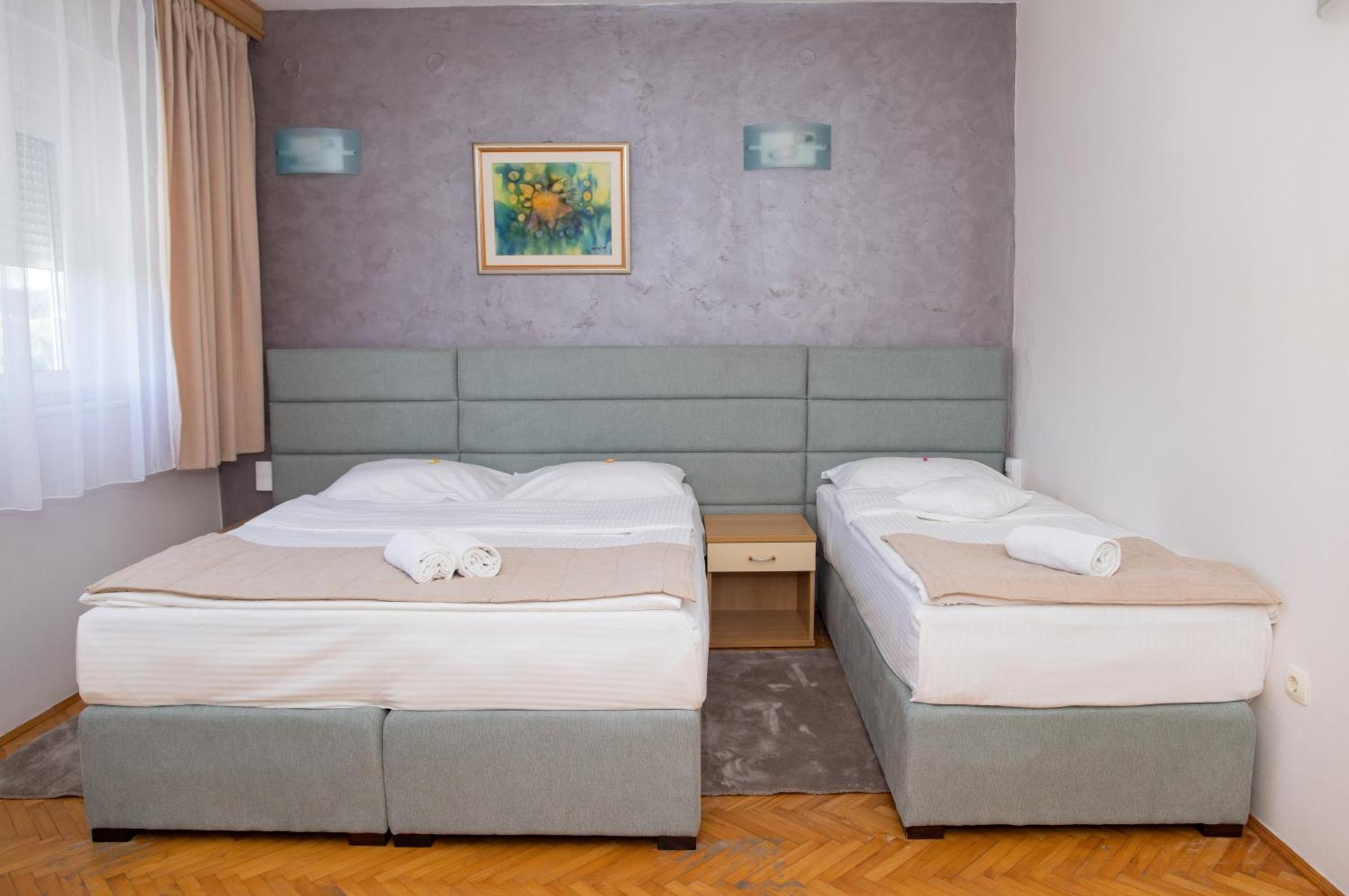 Motel New Sanatron Bosanski Novi Eksteriør billede