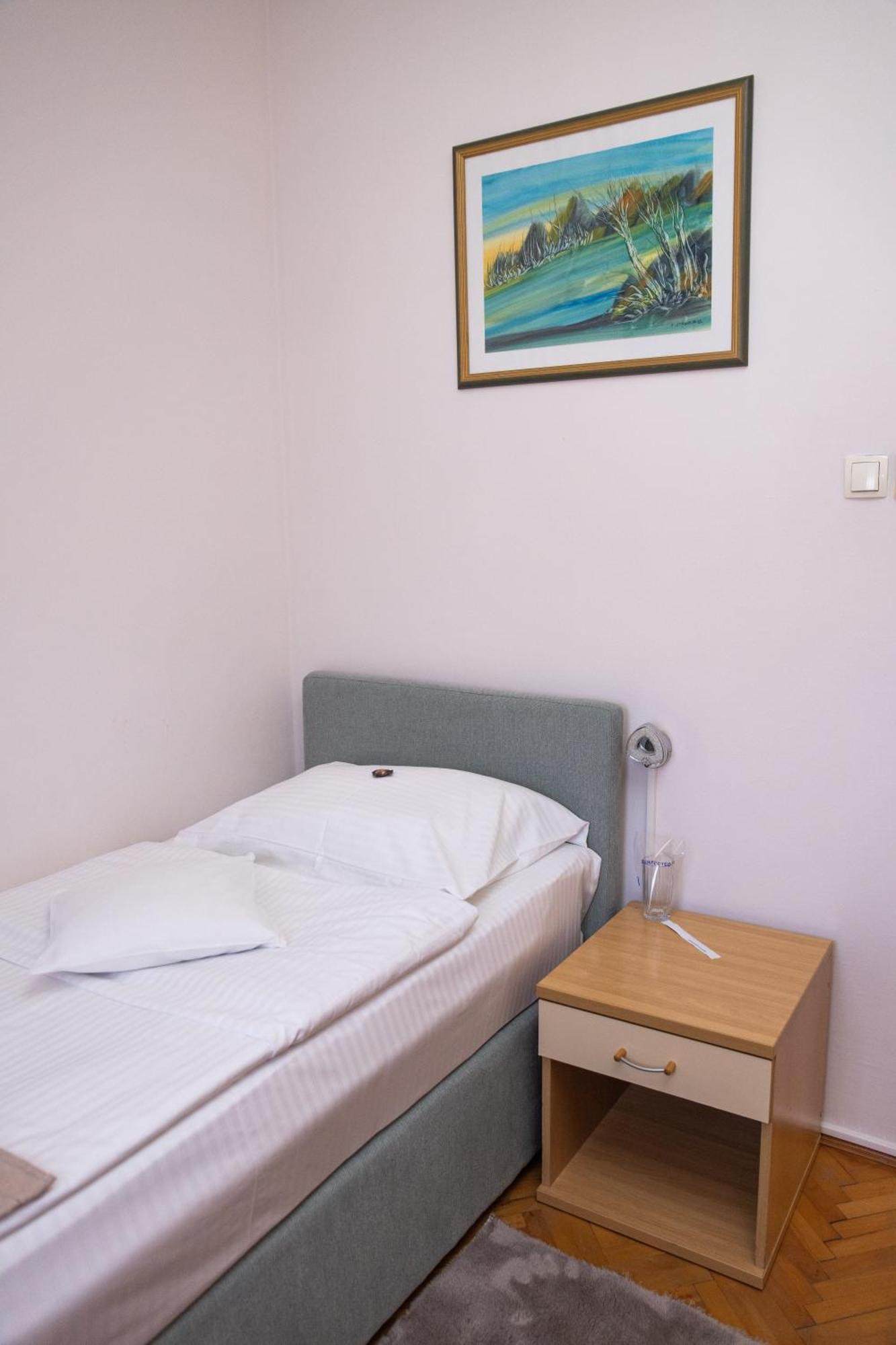 Motel New Sanatron Bosanski Novi Eksteriør billede
