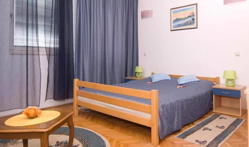 Motel New Sanatron Bosanski Novi Eksteriør billede