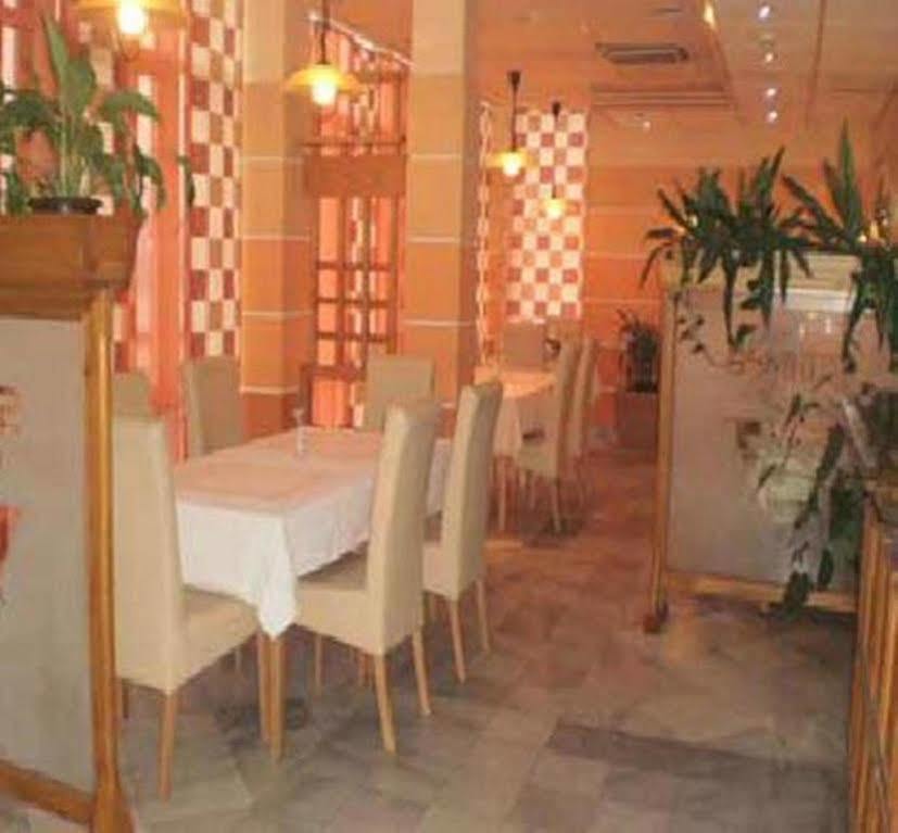 Motel New Sanatron Bosanski Novi Eksteriør billede
